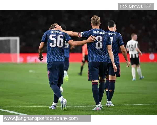 萨尔蒙创下欧冠历史第六年轻出场记录道曼仍保持最年轻球员荣誉