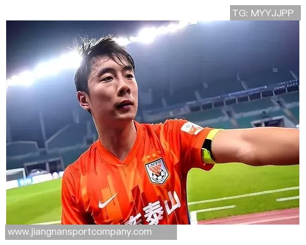 李磊回应薪资问题称周总承诺不会欠薪尽管某月发放不够及时