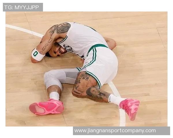 塔图姆谈缺席比赛的痛苦与随队出征带来的心态改善 塔图姆谈缺席比赛的痛苦与随队出征带来的心态改善