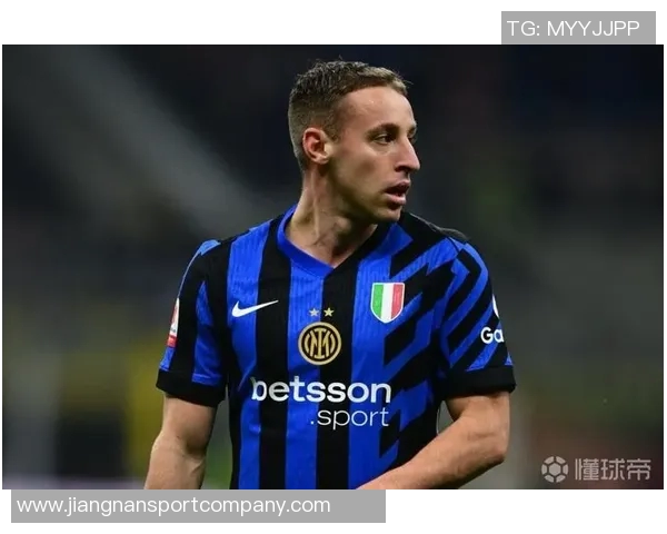 佩杜拉报道国米那不勒斯罗马争抢吉奥瓦尼维罗纳标价1500万欧元 佩杜拉报道国米那不勒斯罗马争抢吉奥瓦尼维罗纳标价1500万欧元