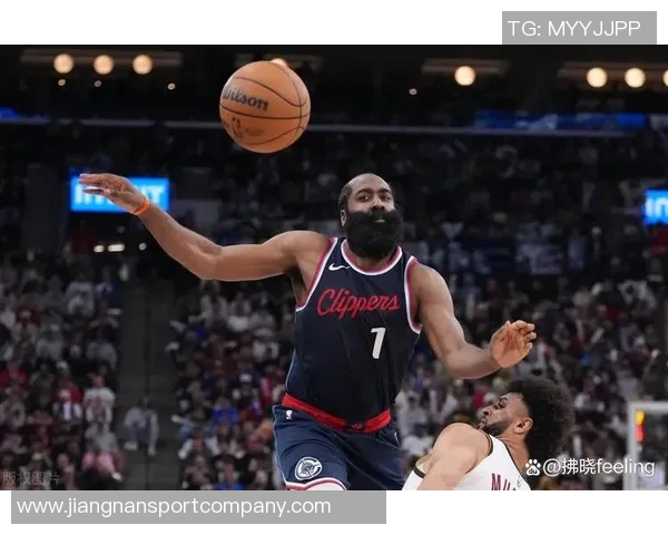 快船应尽早交易核心球员以降低损失把握哈登交易价值的最后机会