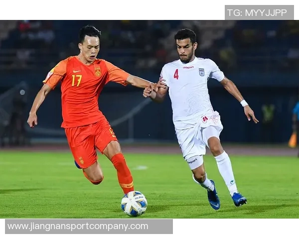 万项代表杜利亚伊足球学院首秀表现出色助力球队大胜对手