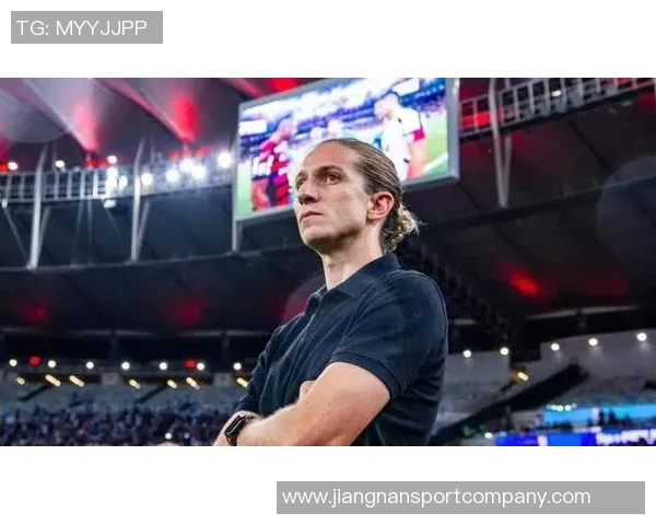 弗拉门戈夺得巴甲冠军马竞祝贺费利佩萨乌尔利诺的辉煌成就