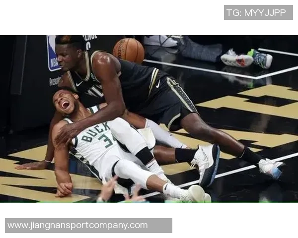 文班左膝疑似过度伸展明日将进行进一步检查以确定伤情