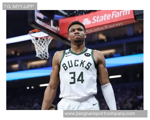 字母哥场均334分119篮板明日雄鹿客战黄蜂出战成疑引关注