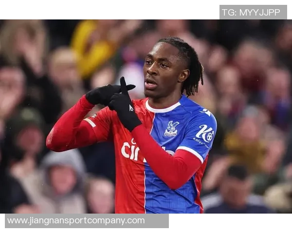 曼联计划明夏引进新中场乌加特或替代卡塞米罗离队