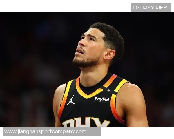 布克调侃狄龙表现如JR史密斯全场得分如潮涌动